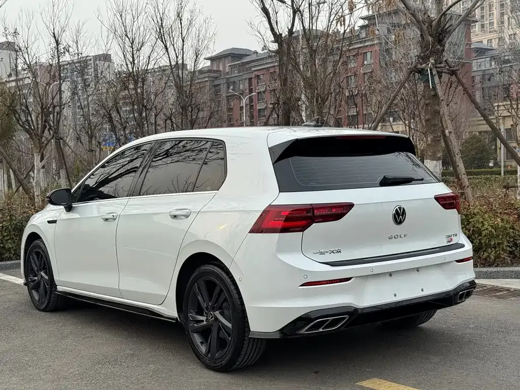 Volkswagen Golf 2022 из CN, фото 9