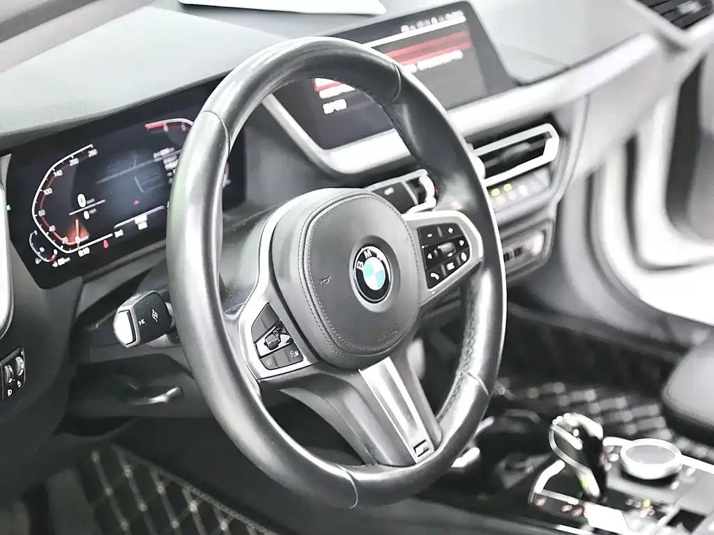 BMW 2 Series (Import) 2024 из CN, фото 2