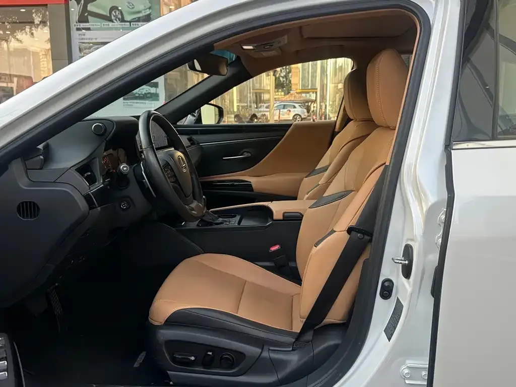 Lexus ES 2023 из CN, фото 6