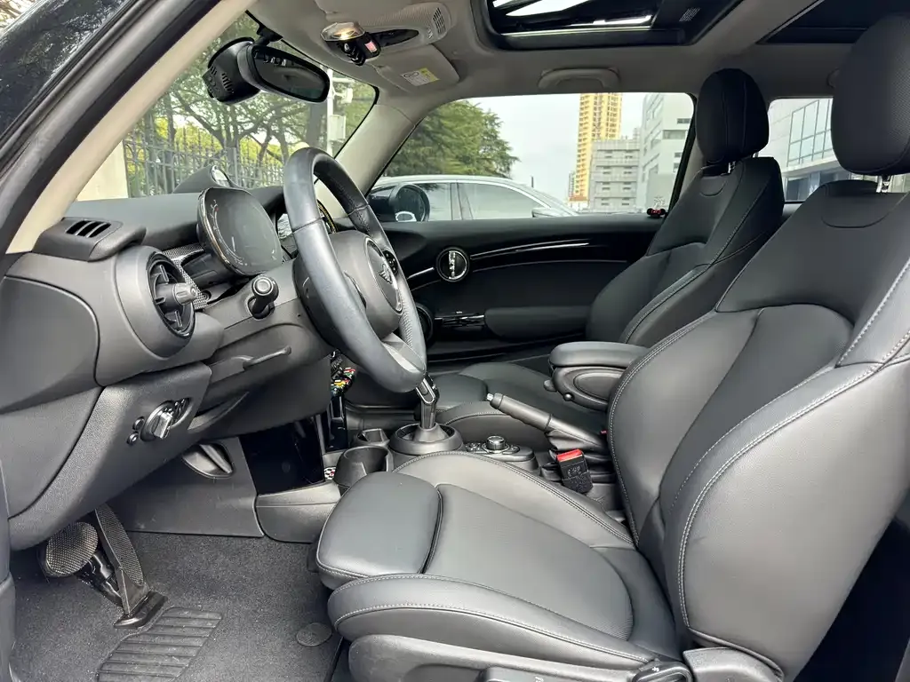 MINI Cooper (3-door) 2022 из CN, фото 3