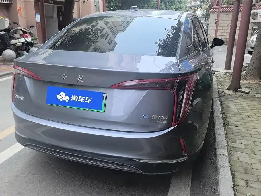 Hongqi E-QM5 — фото 7