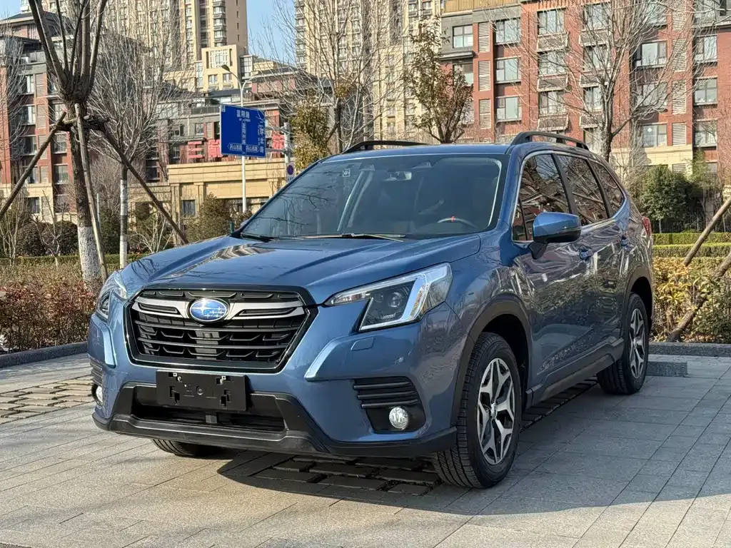 Subaru Forester 2022 из CN, фото 1