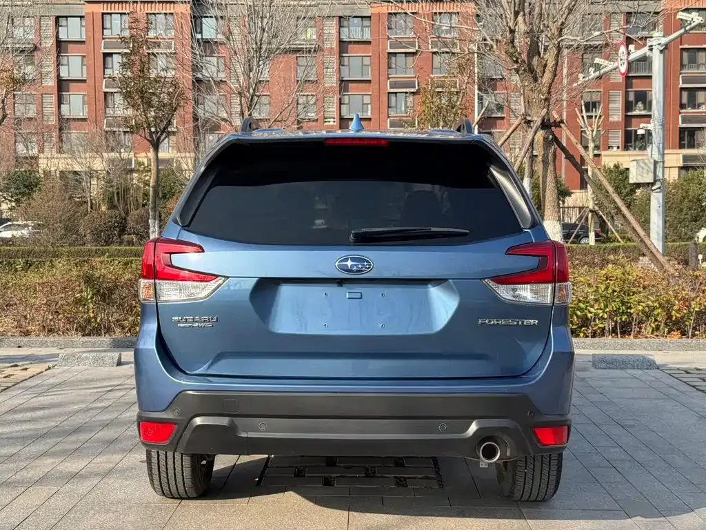 Subaru Forester 2022 из CN, фото 5