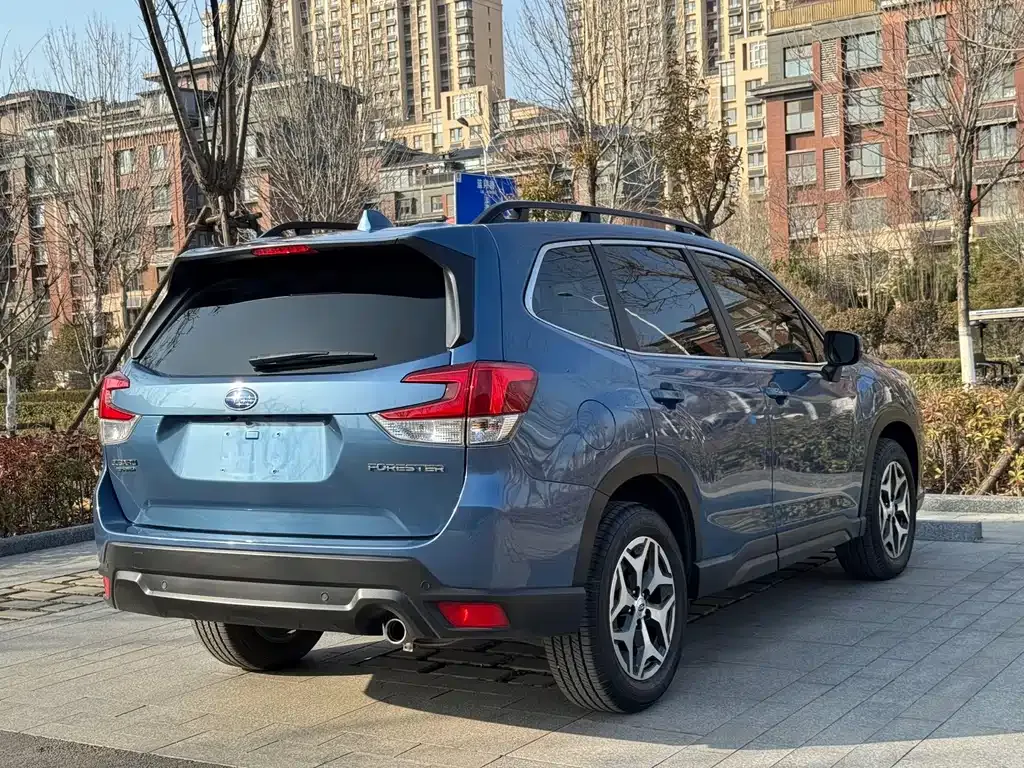 Subaru Forester 2022 из CN, фото 4