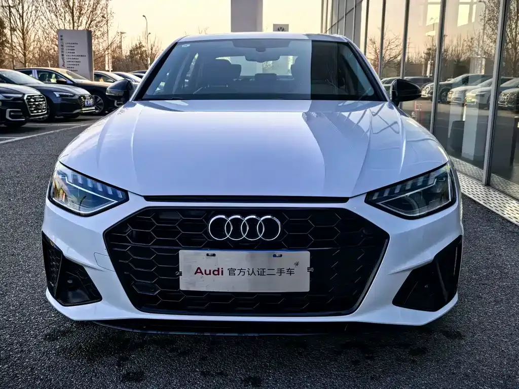 Audi A4L 2023 из CN, фото 7