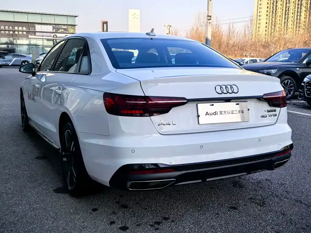 Audi A4L 2023 из CN, фото 8