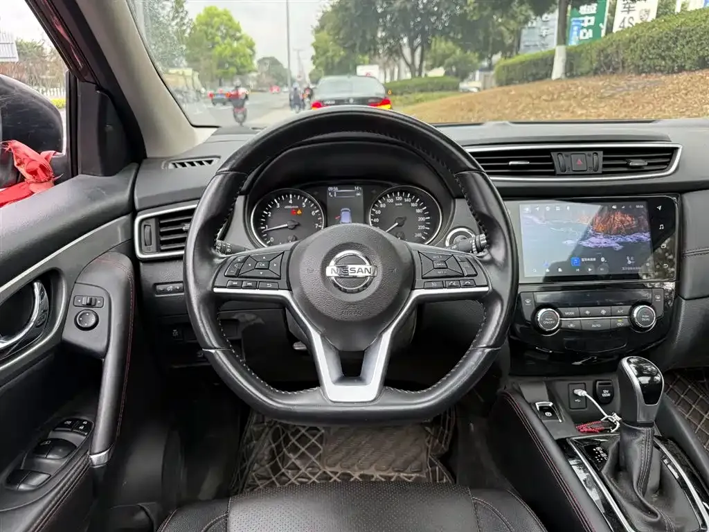 Nissan Qashqai — фото 5