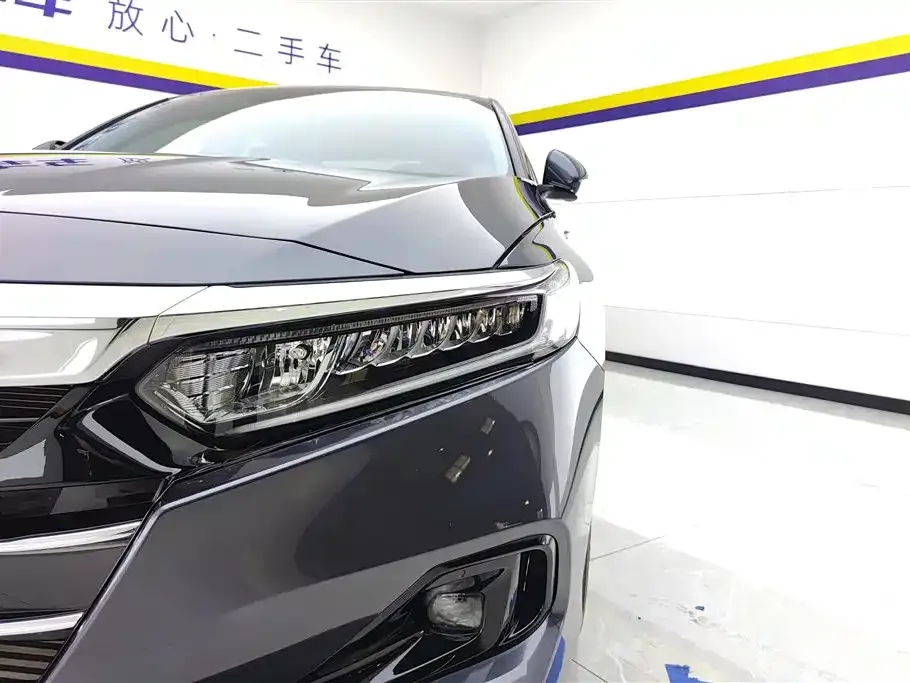 Honda Accord — фото 4