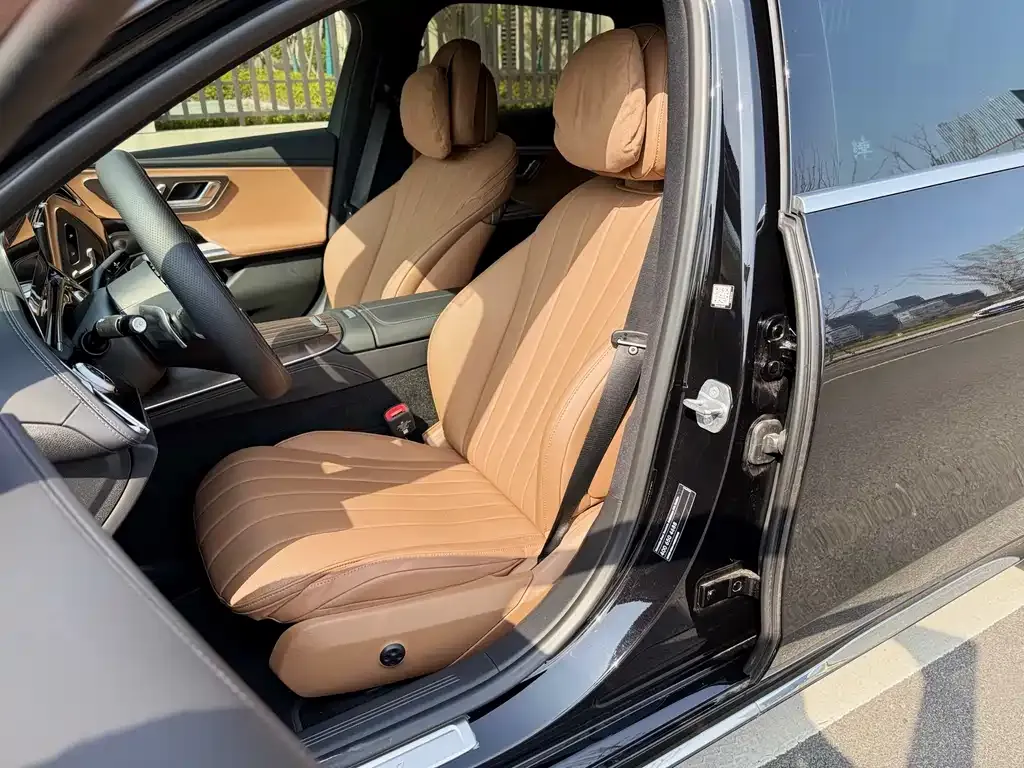Mercedes-Benz E-Class 2025 из CN, фото 4