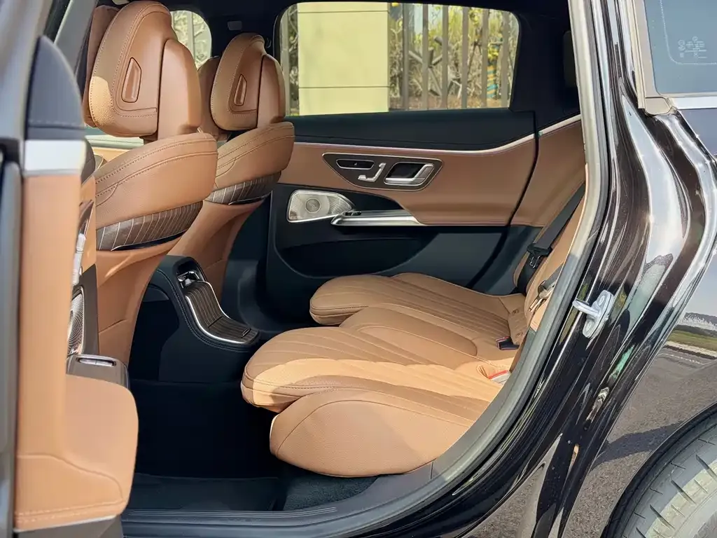 Mercedes-Benz E-Class 2025 из CN, фото 7