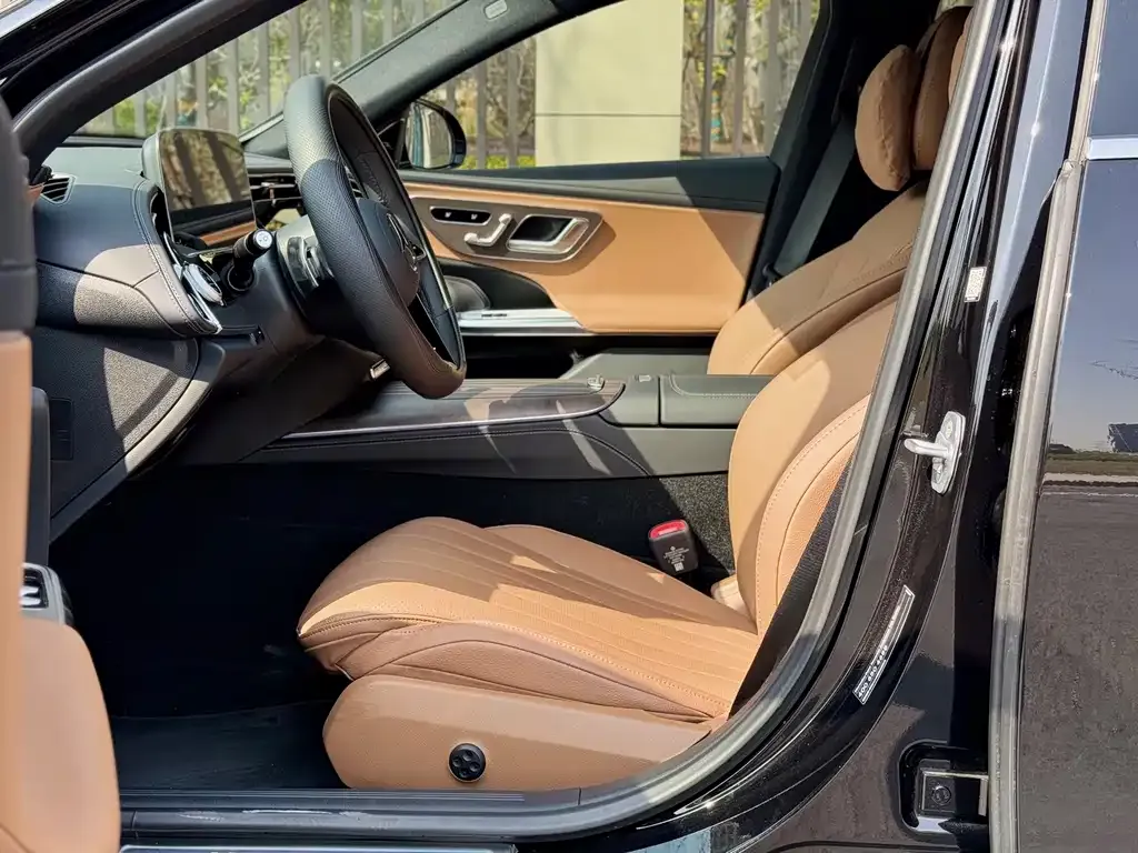 Mercedes-Benz E-Class 2025 из CN, фото 2