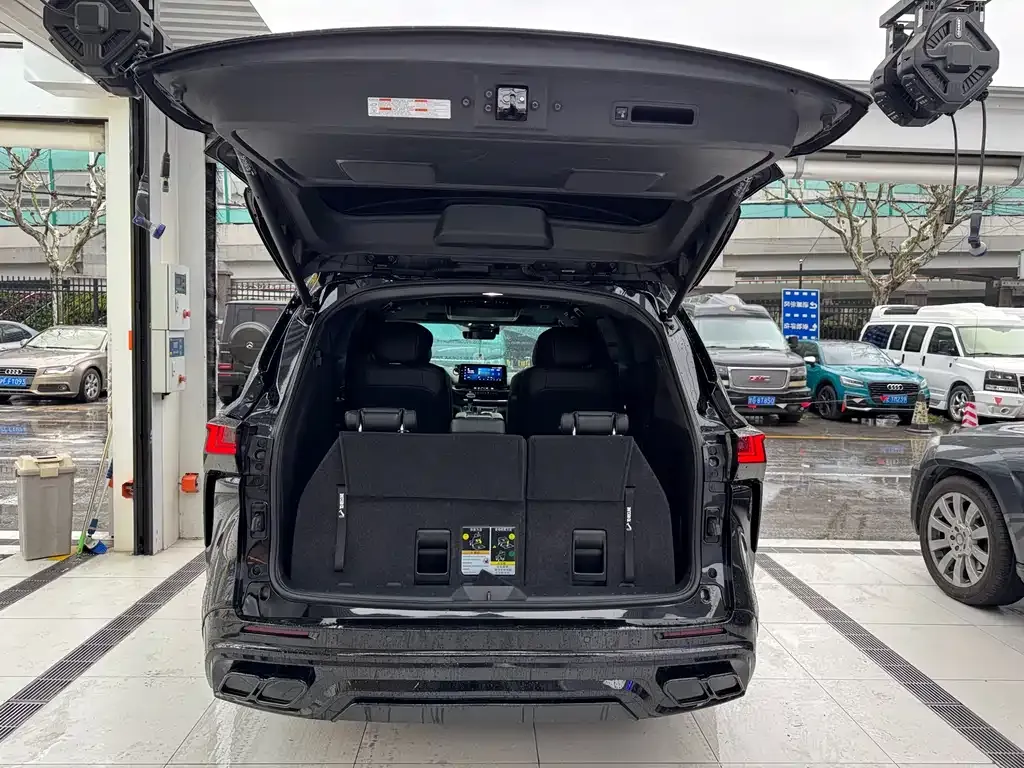 Toyota Sienna 2023 из CN, фото 9