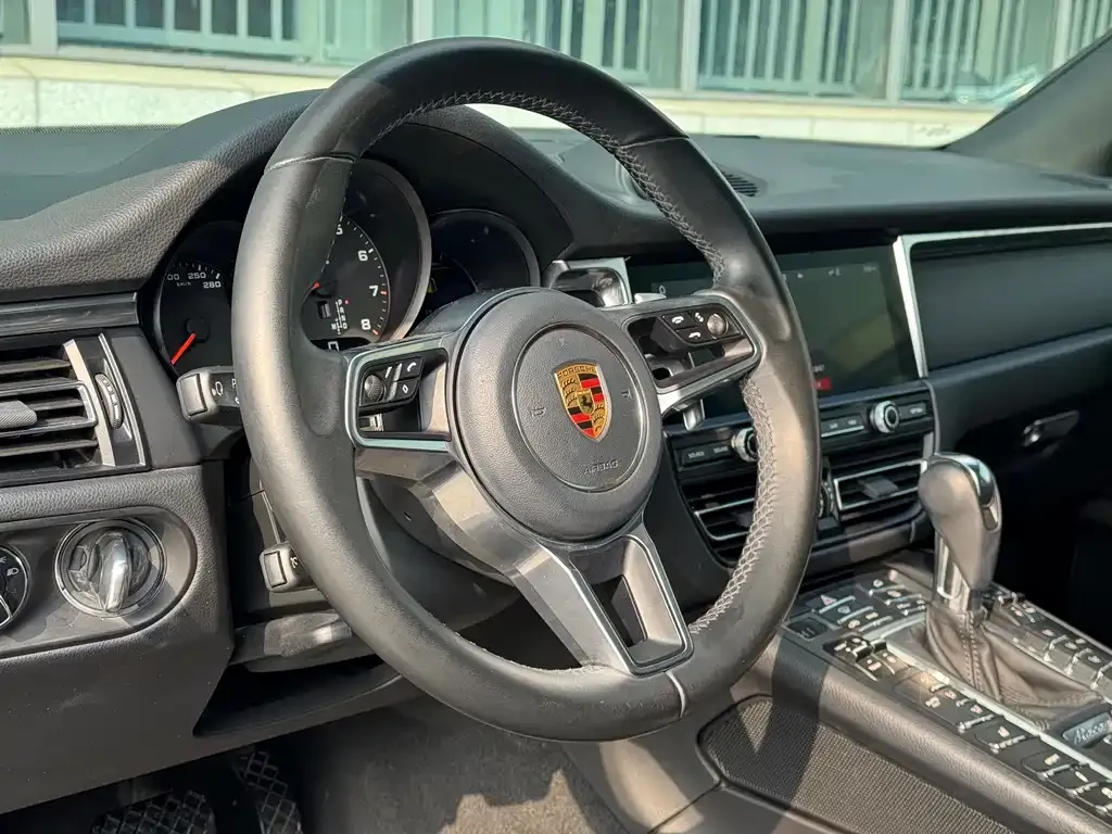 Porsche Macan 2021 из CN, фото 8