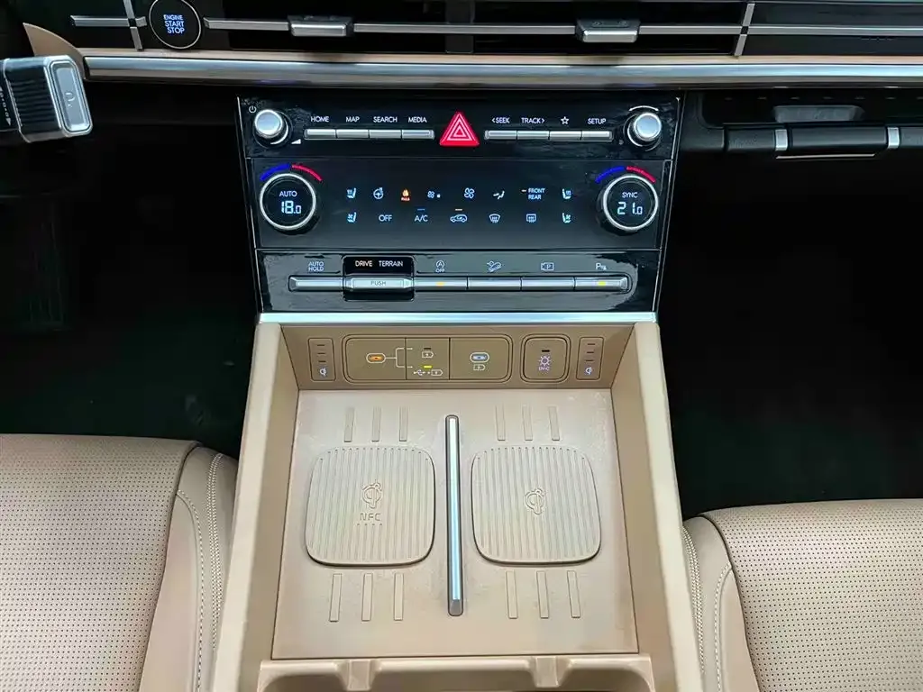 Hyundai Santa Fe 2024 из CN, фото 9