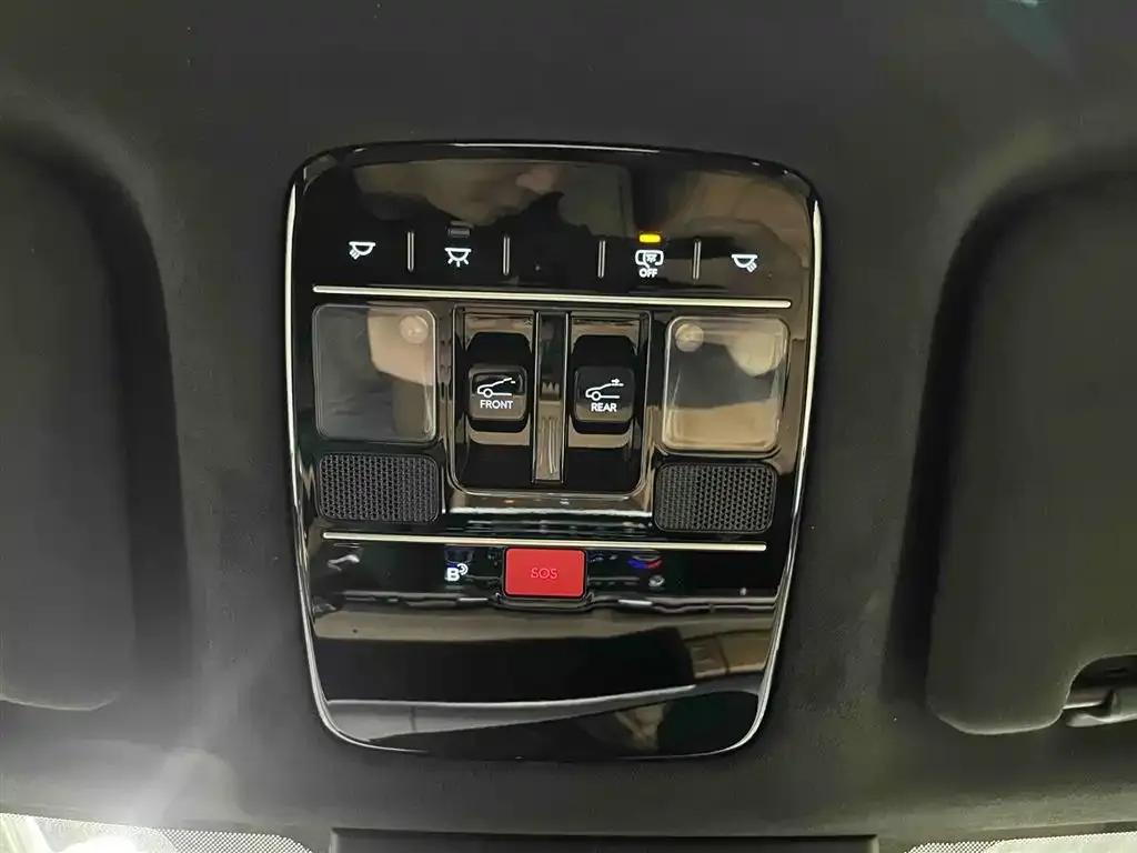 Hyundai Santa Fe 2024 из CN, фото 6