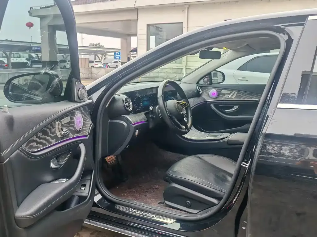 Mercedes-Benz E-Class 2023 из CN, фото 2