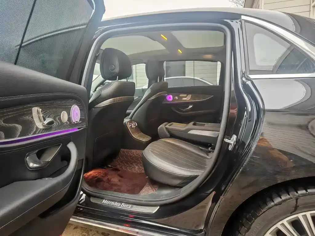 Mercedes-Benz E-Class 2023 из CN, фото 4