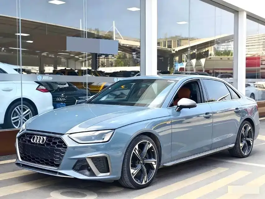Audi A4L 2022 из CN, фото 1