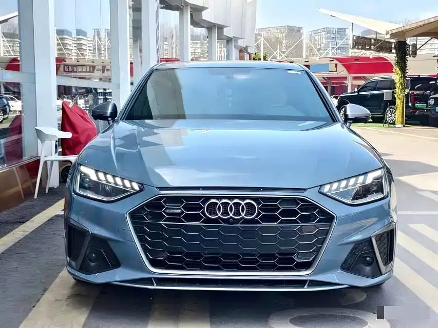 Audi A4L 2022 из CN, фото 5