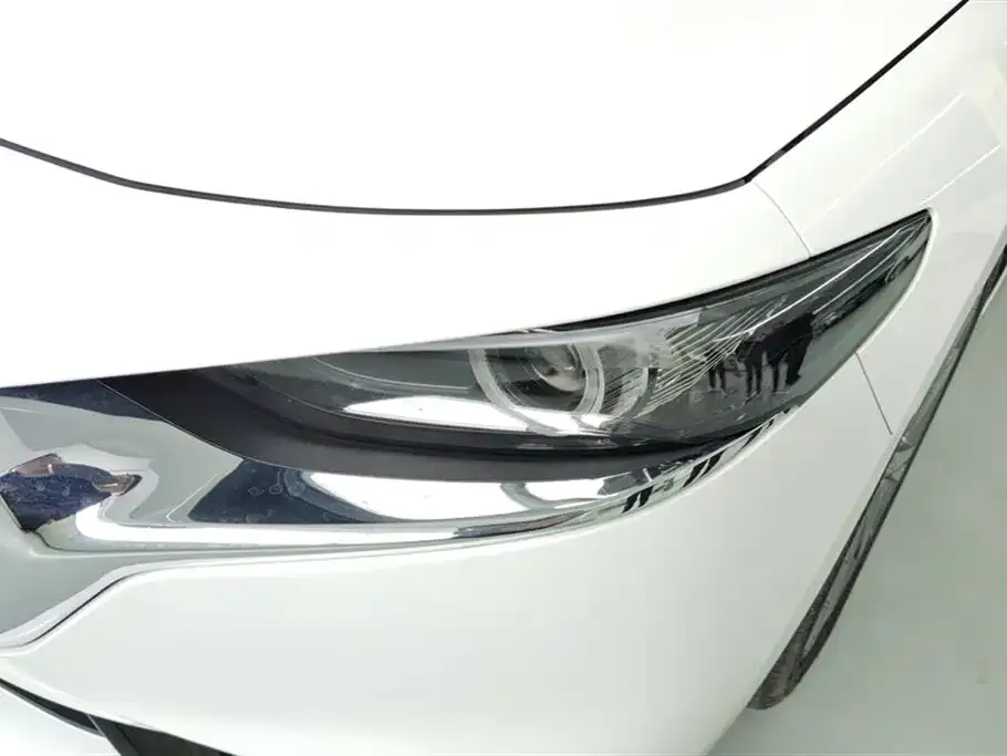 Mazda 3 Axela — фото 2