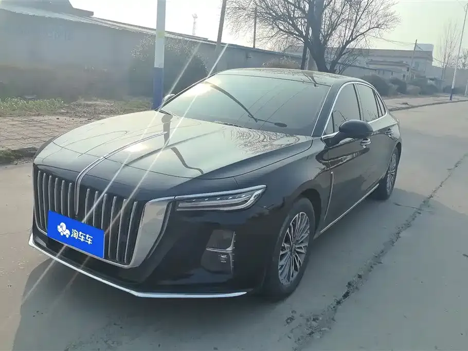 Hongqi H5 — фото 1