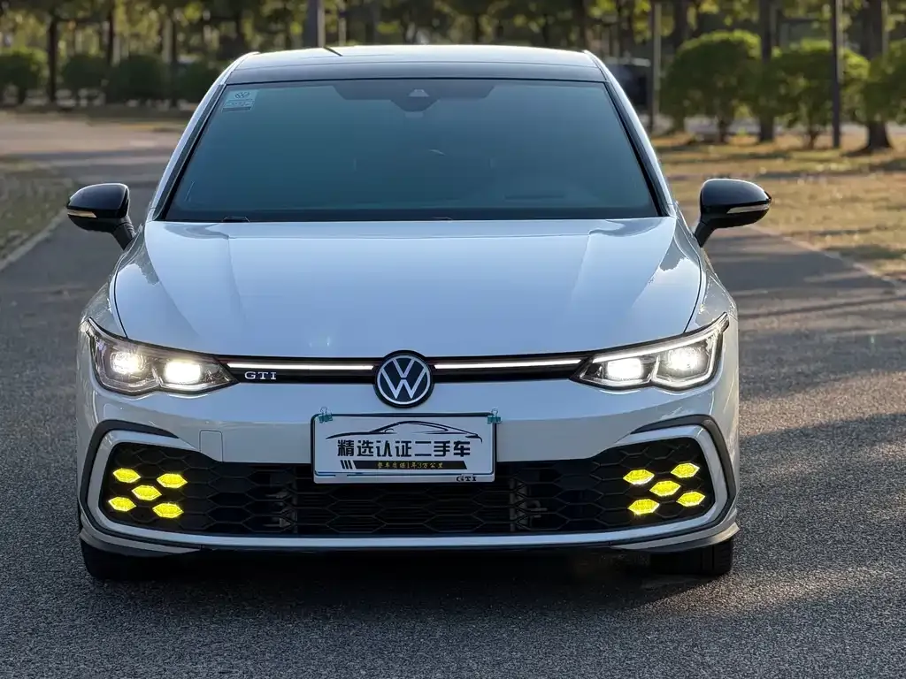 Volkswagen Golf GTI 2023 из CN, фото 4