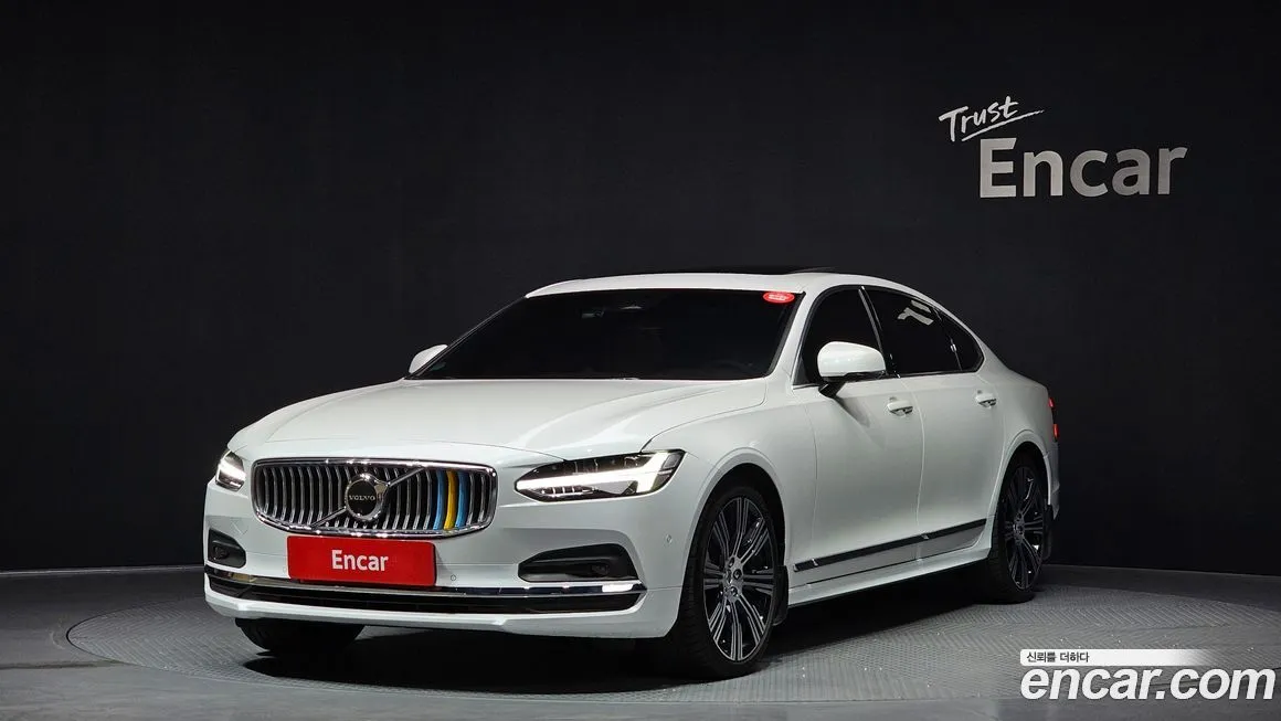 Volvo S90 — фото 1
