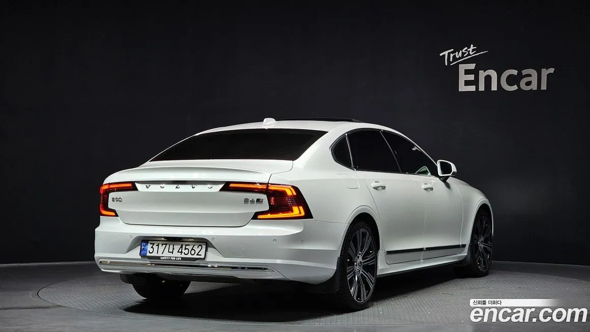 Volvo S90 — фото 2