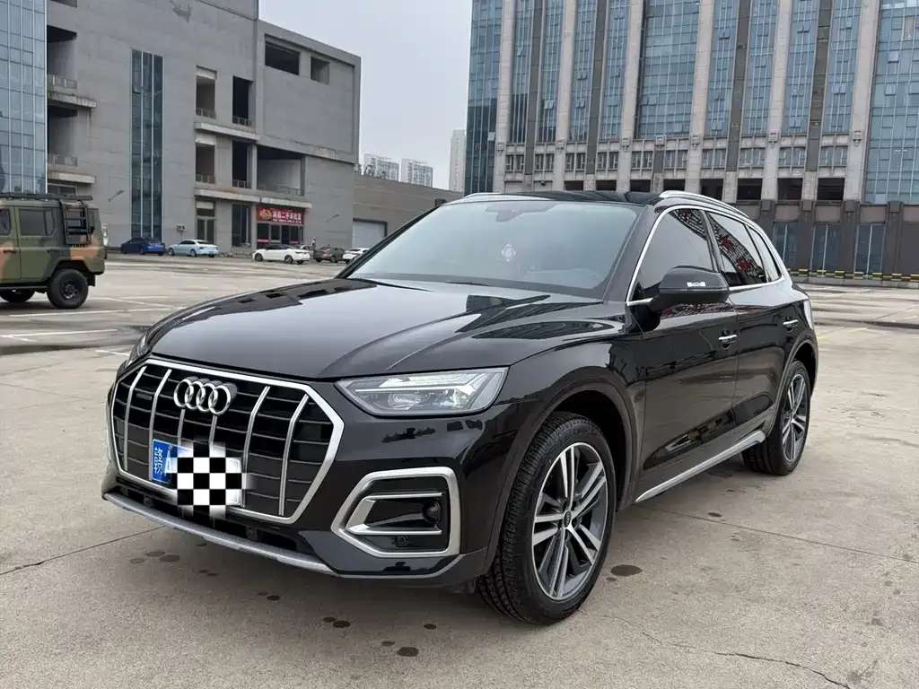 Audi Q5L 2022 из CN, фото 1