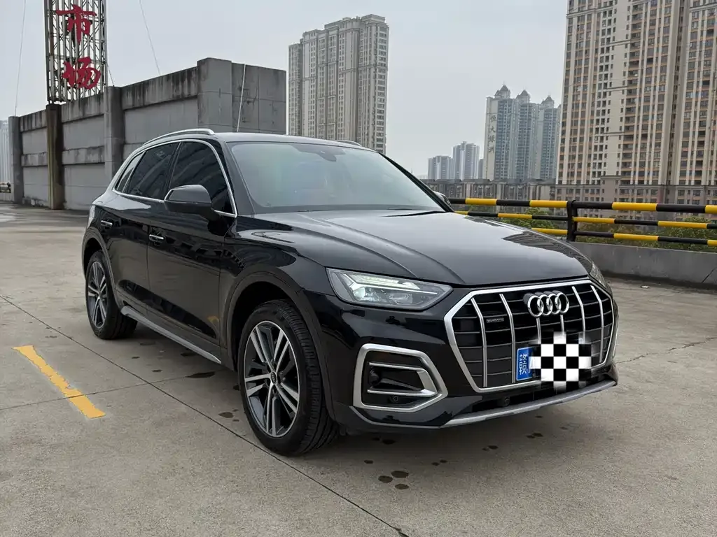 Audi Q5L 2022 из CN, фото 2