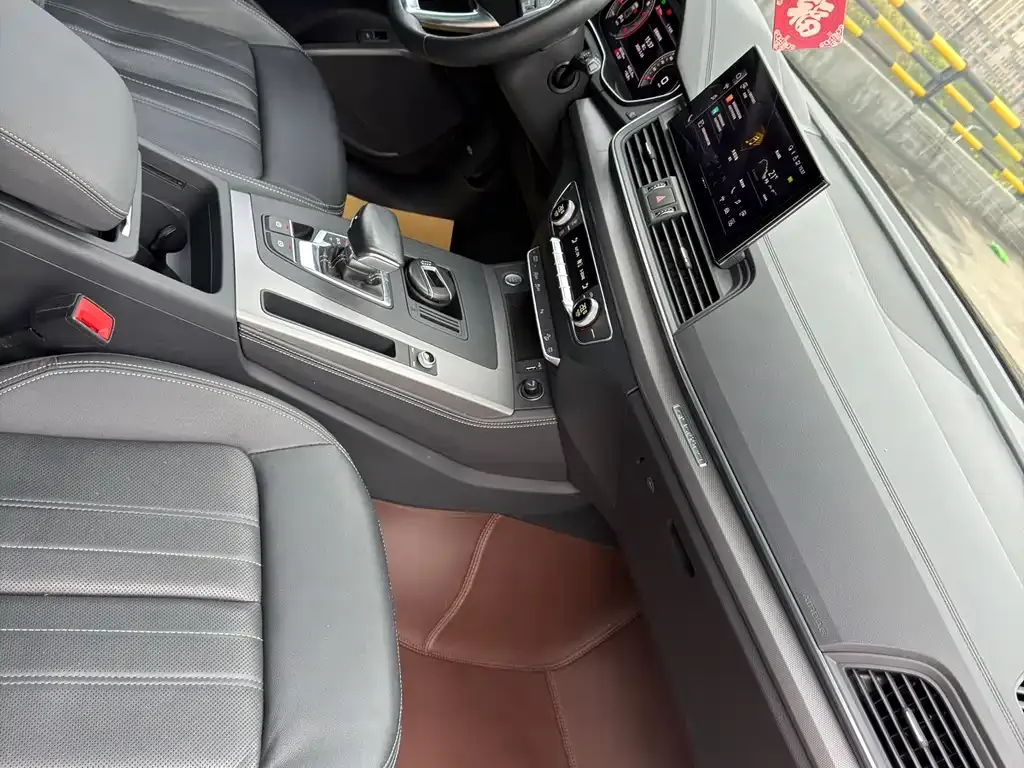 Audi Q5L 2022 из CN, фото 4