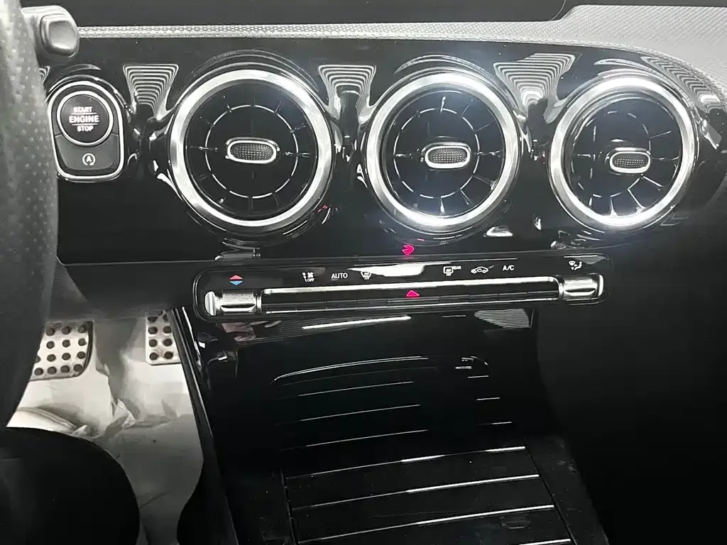 Mercedes-Benz CLA (Import) 2023 из CN, фото 9
