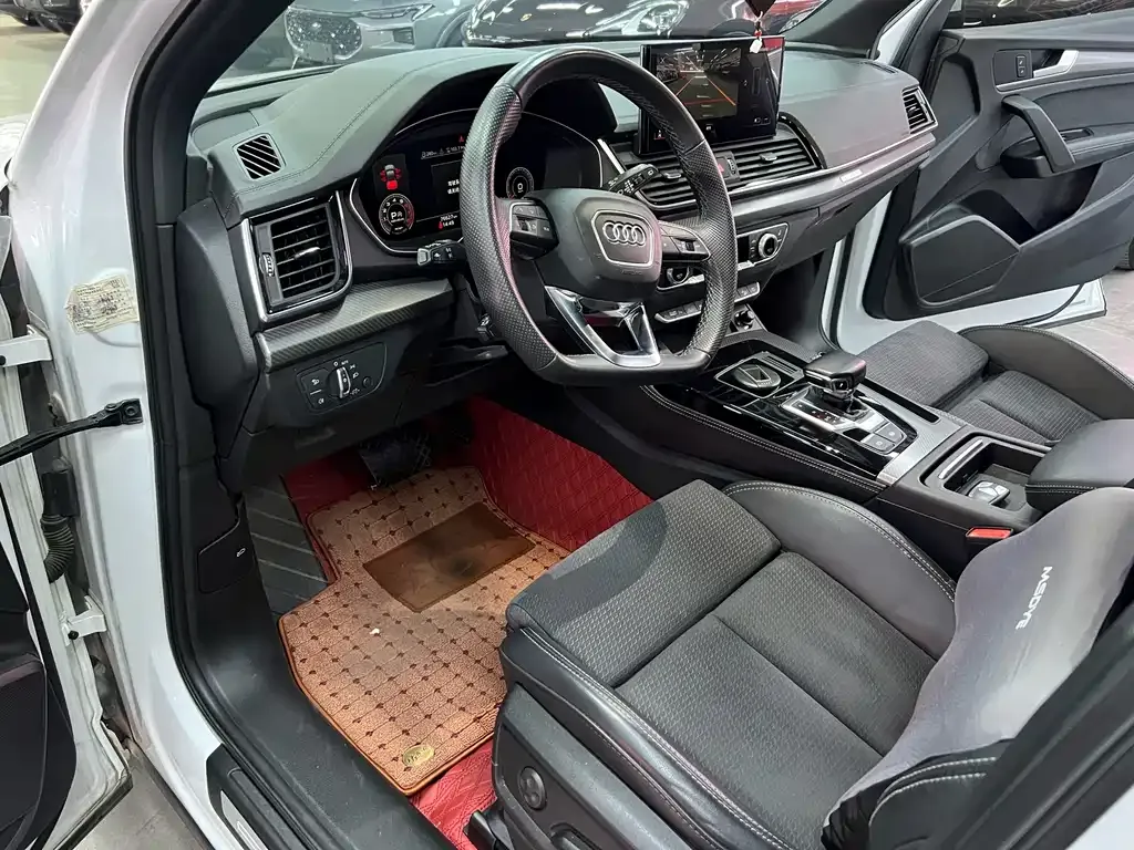 Audi Q5L Sportback 2022 из CN, фото 8