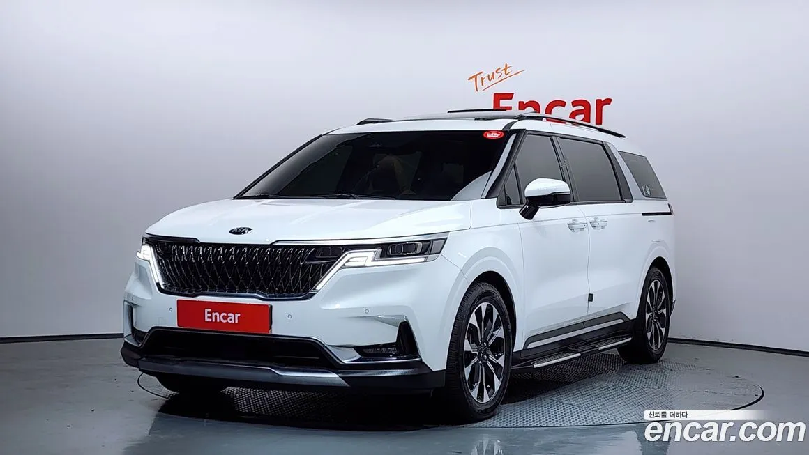 Kia Carnival — фото 1