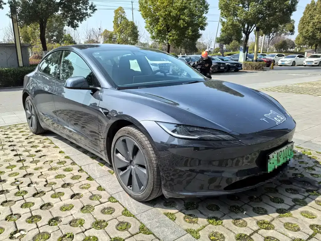 Tesla Model 3 2025 из CN, фото 8