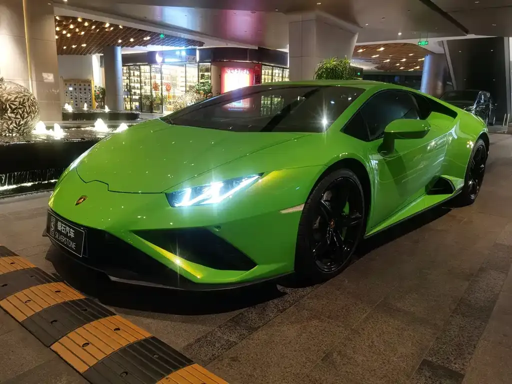 Lamborghini Huracan — фото 10