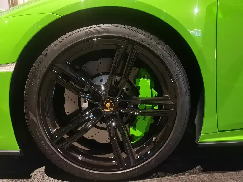 Lamborghini Huracan — фото 6