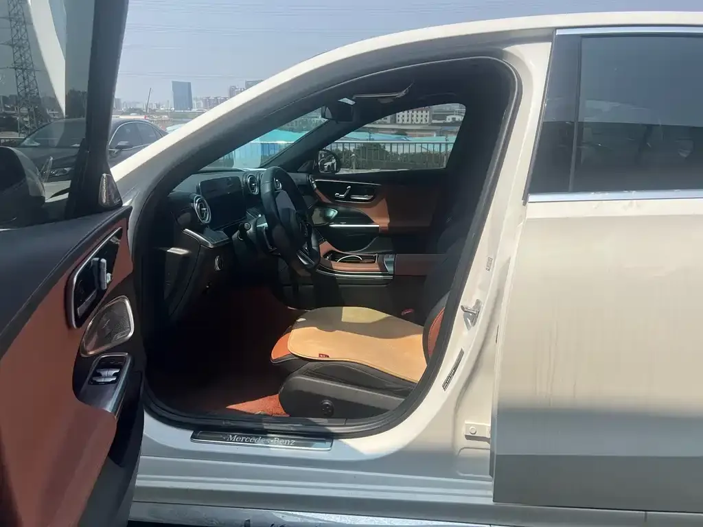 Mercedes-Benz C-Class 2024 из CN, фото 4