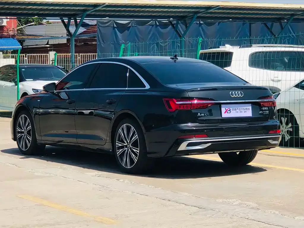Audi A6L 2023 из CN, фото 8