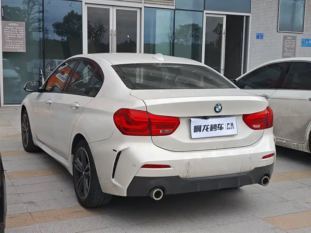 BMW 1 Series 2021 из CN, фото 8