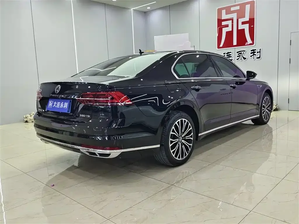 Volkswagen Phideon 2022 из CN, фото 4