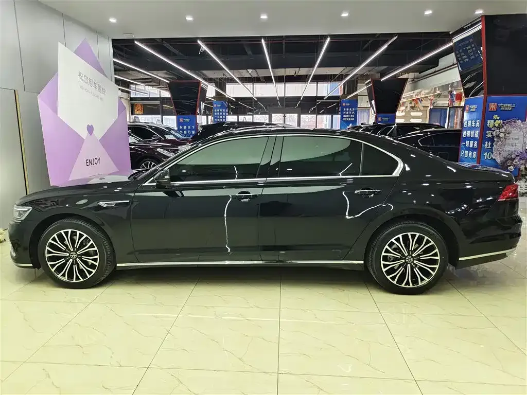 Volkswagen Phideon 2022 из CN, фото 9