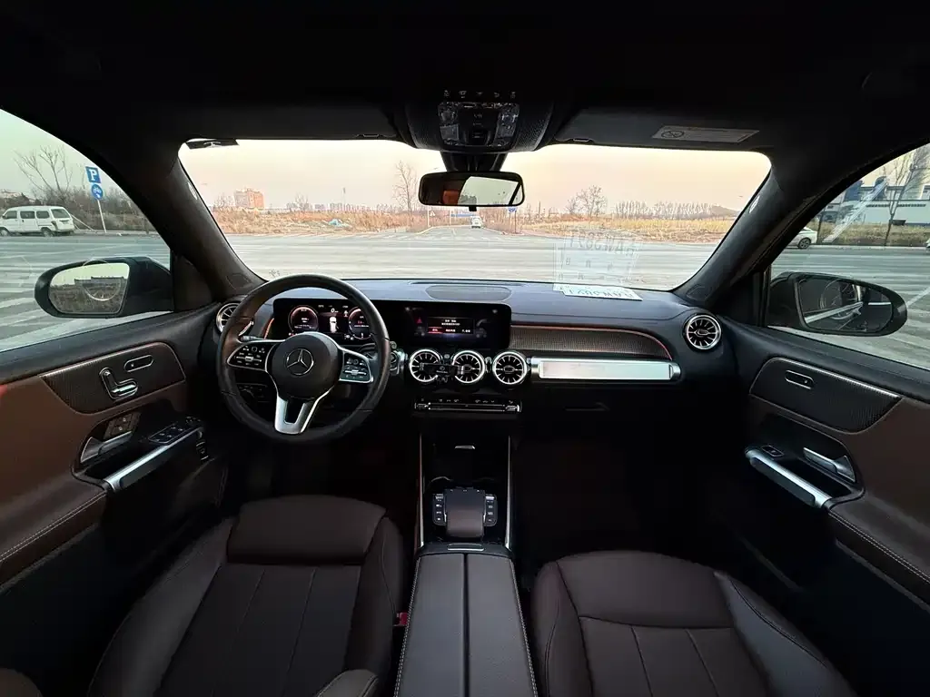 Mercedes-Benz GLB 2023 из CN, фото 2