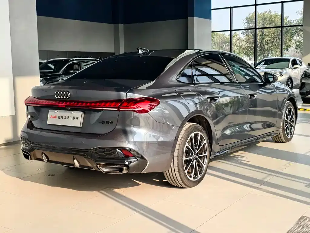 Audi A5L — фото 10