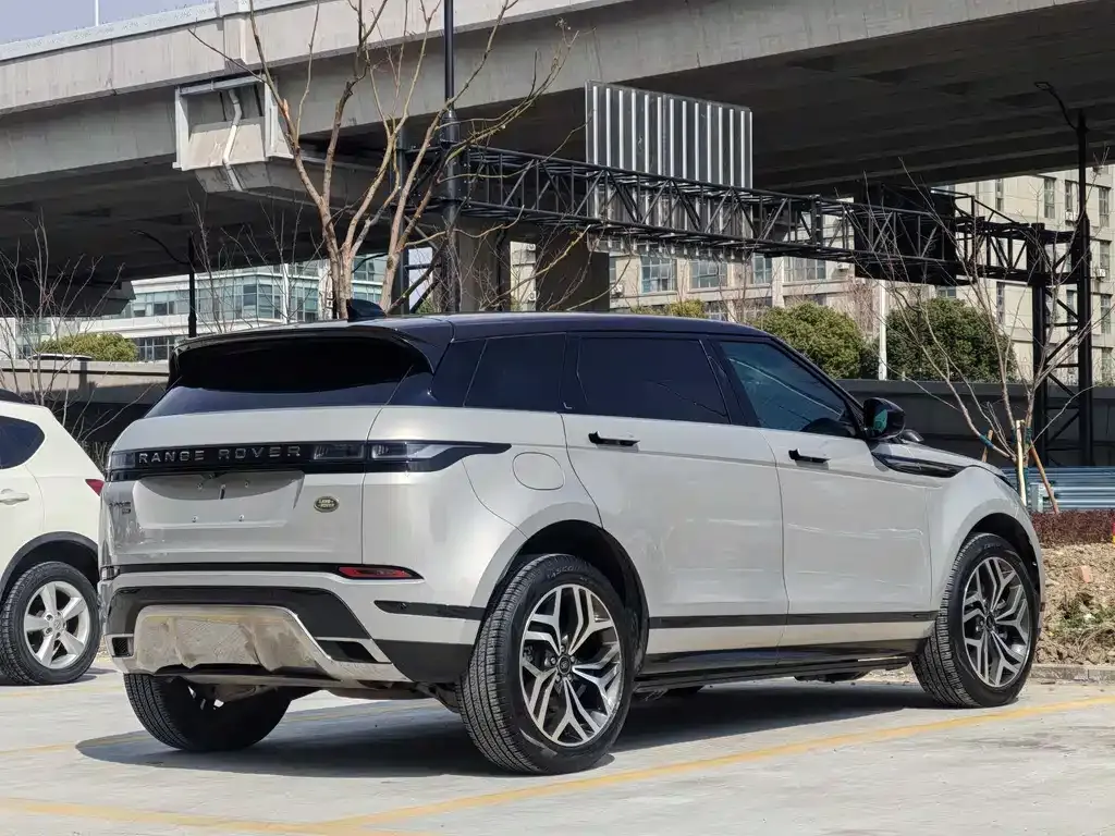Land Rover Evoque — фото 8