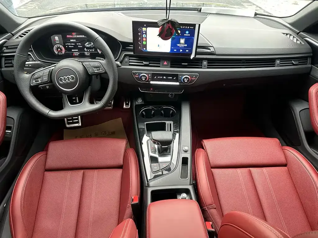 Audi A4L 2024 из CN, фото 5