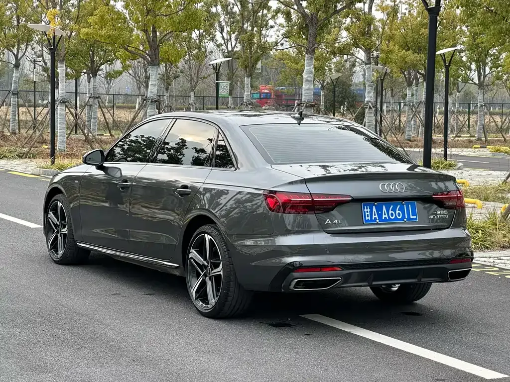 Audi A4L 2024 из CN, фото 9