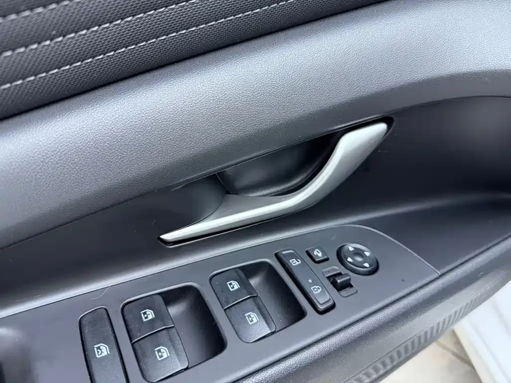 Hyundai Elantra 2021 из CN, фото 9