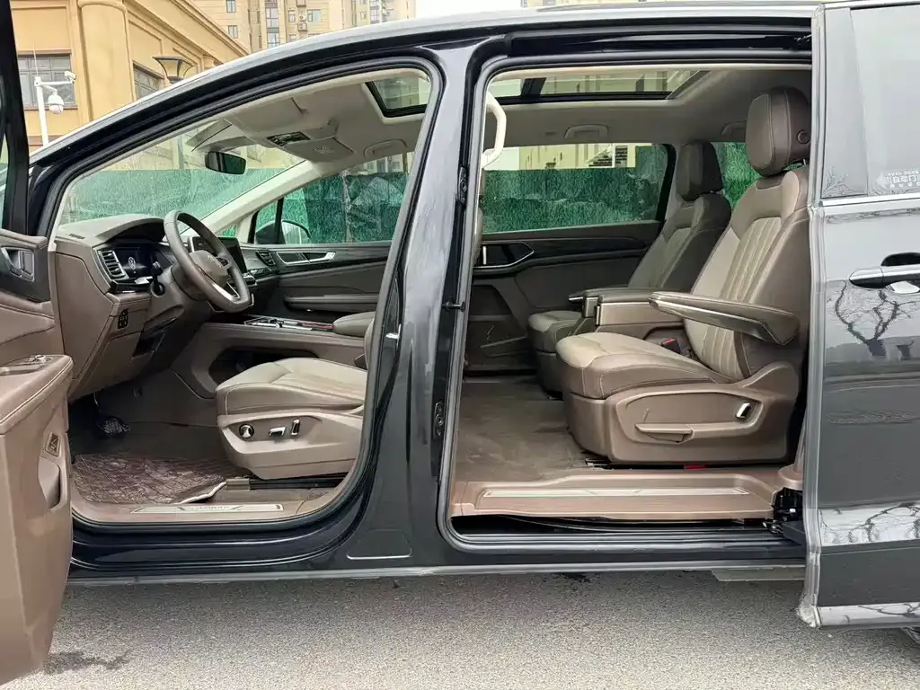 Volkswagen Viloran 2023 из CN, фото 7