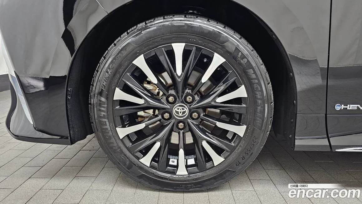 Toyota Alphard 2024 из KR, фото 4